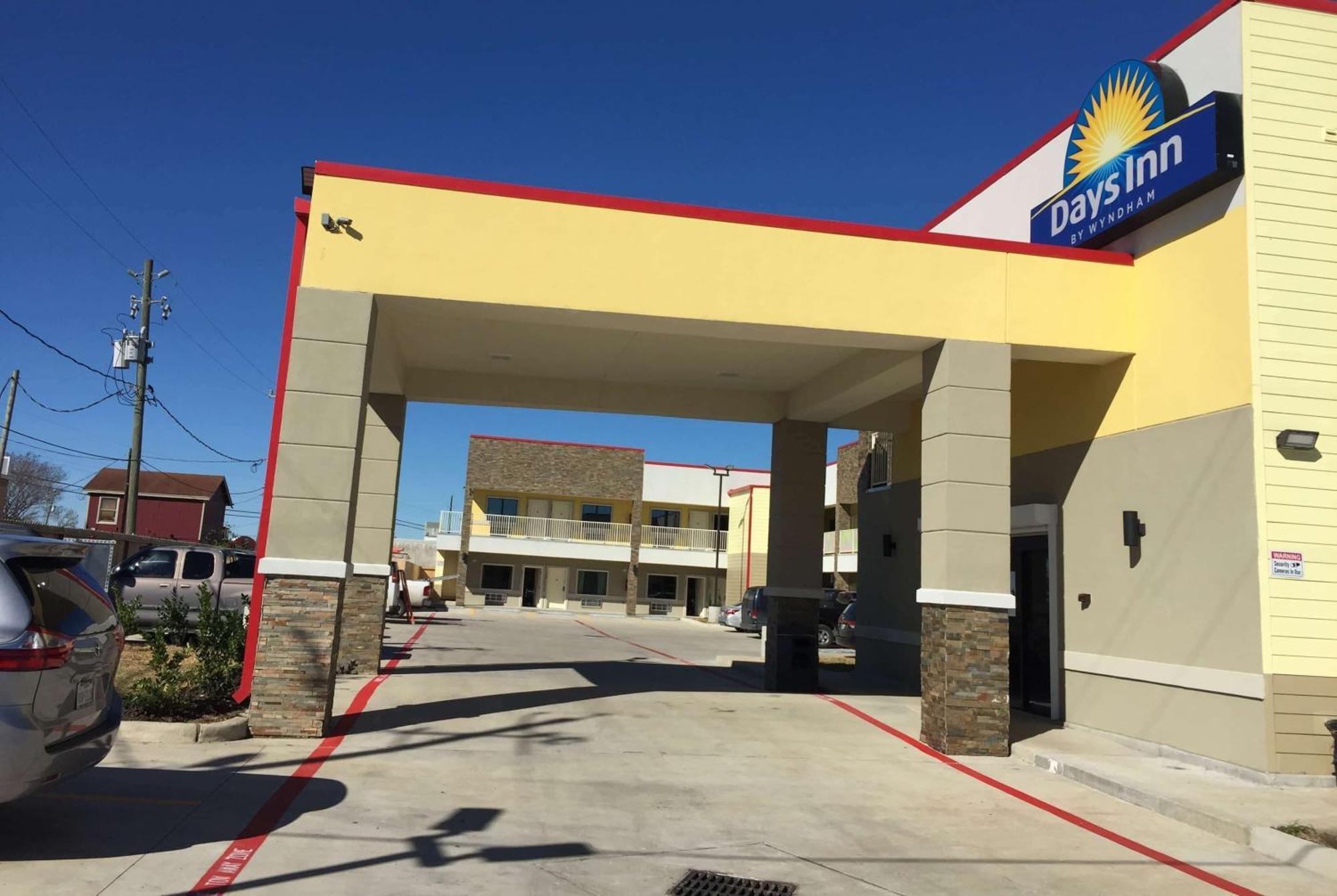 Days Inn By Wyndham Freeport Esterno foto